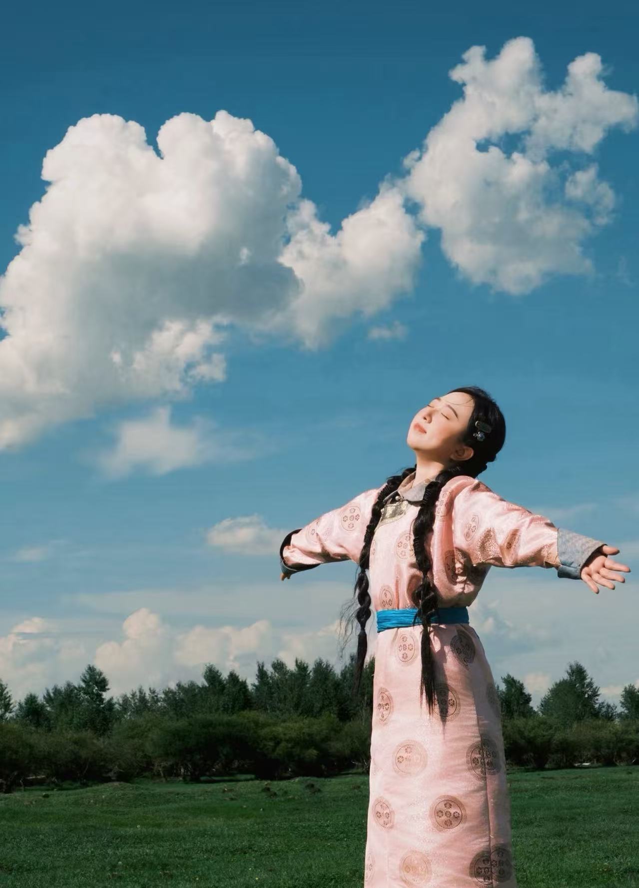 寻梦青城：穿上蒙古袍，邂逅呼和浩特的诗与远方