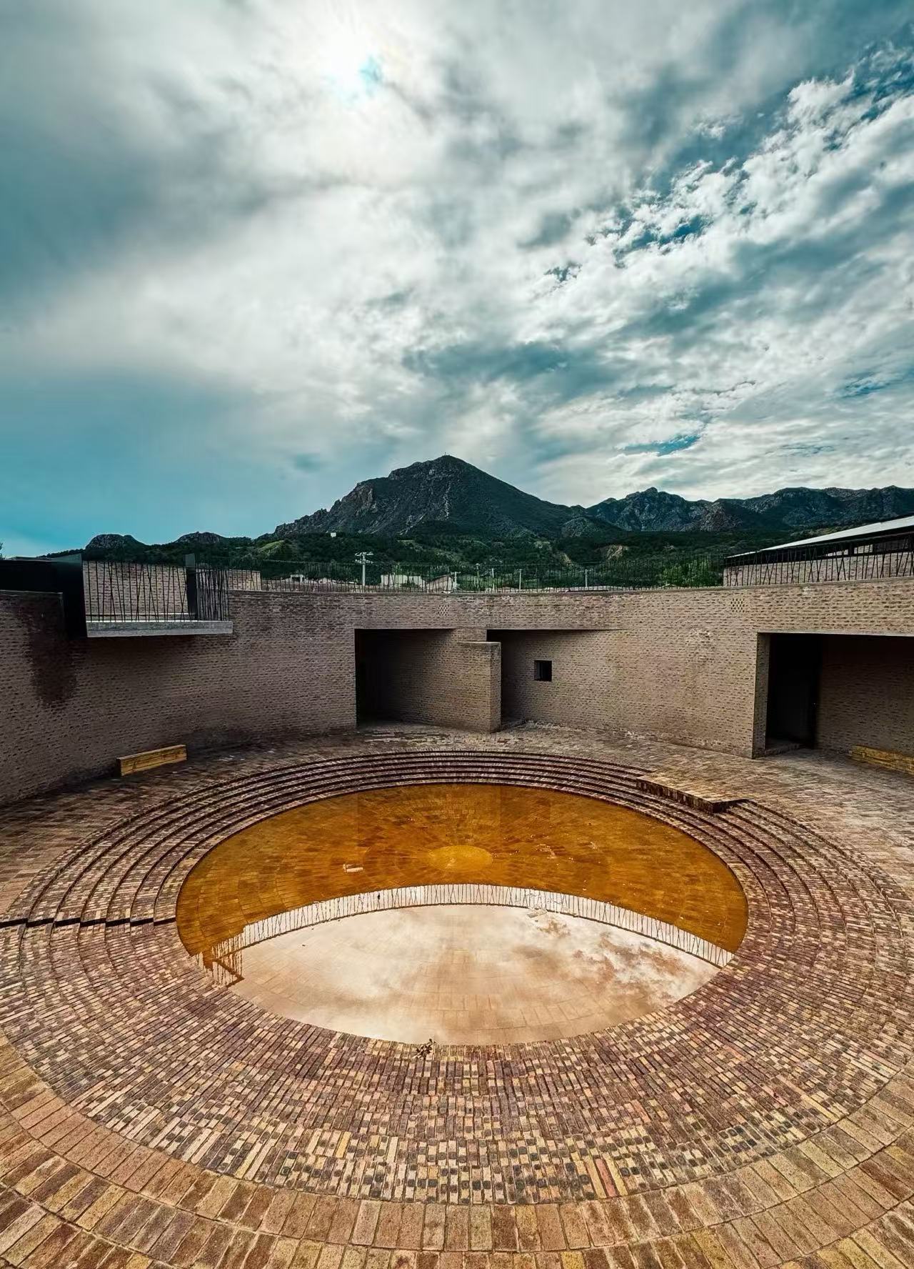 深耕内蒙古二十载：金旅假日以六大核心优势，重塑行业信任新标准